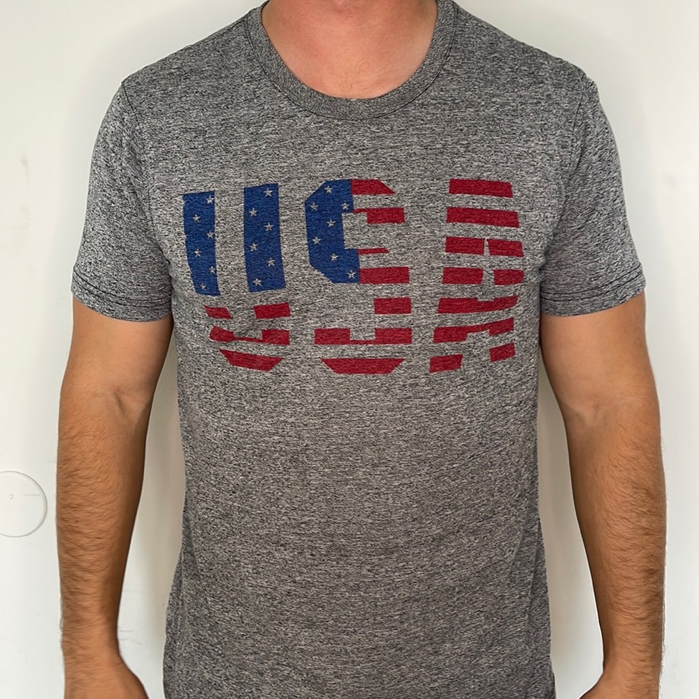 USA men’s shirt. Grey color. Polyester. The Marl Brand. Medium.